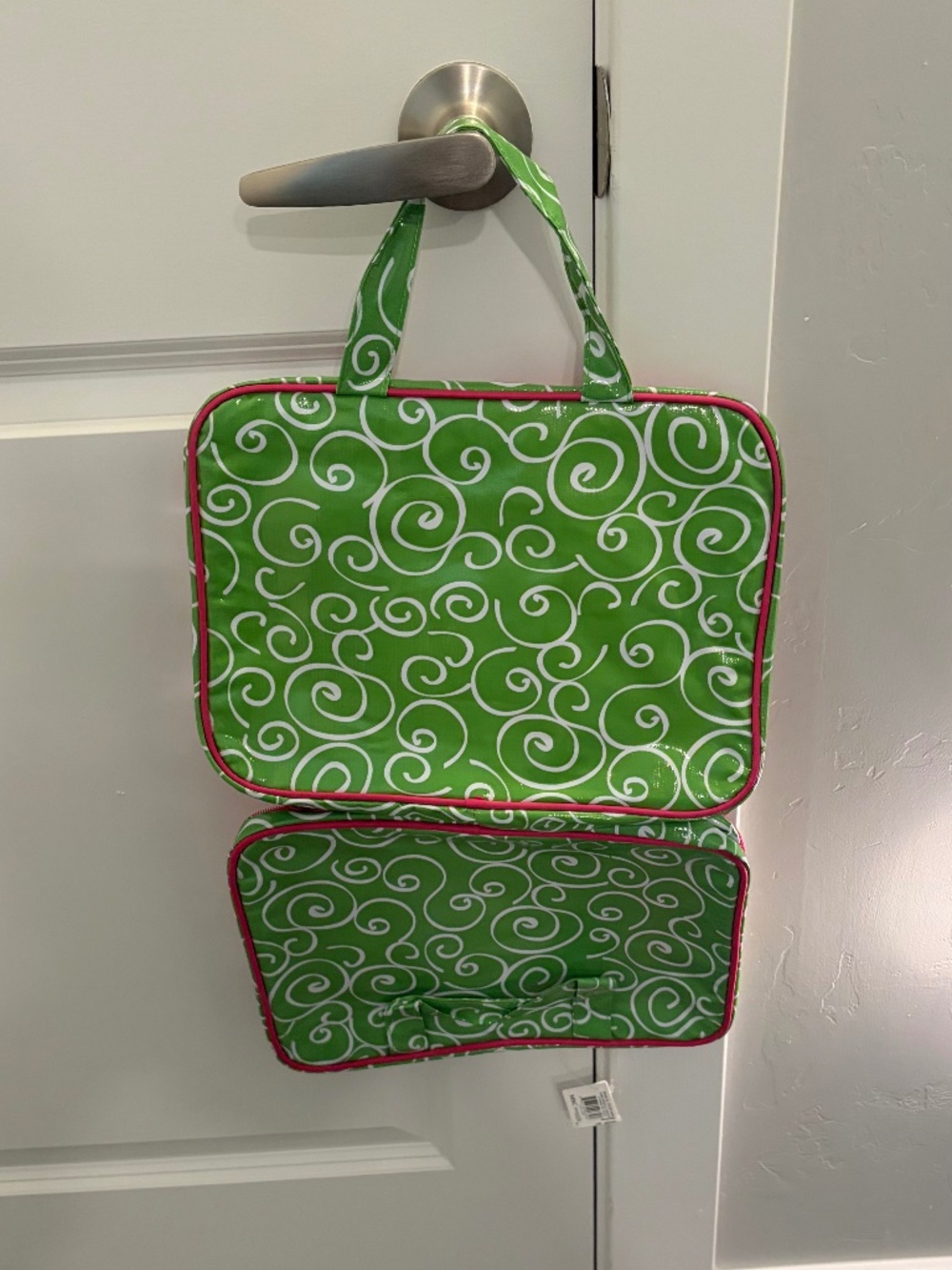 NWT Hanging Toiletry or Cosmetic Travel Bag/Organizer